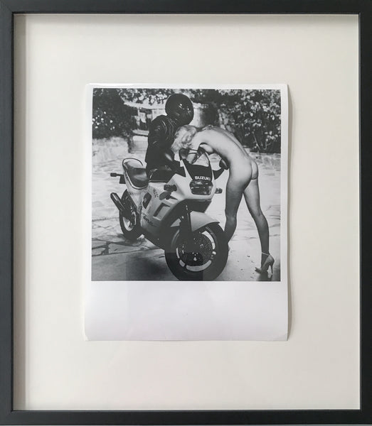 Now for 3.200€ (20% off WINTER SEASON discount applies at checkout) 🎄Helmut Newton: "Les Anges" - "Helmut's Angels" - Featuring Lené Hefner